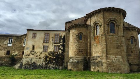 Monasterio de San Martiño do Couto