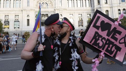 Desfile del Orgullo 2021 en Madrid