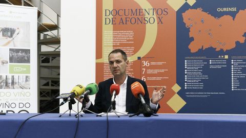 Juan Casares presenta la campaña da Ruta do Viño do Ribeiro: «Ribeiro, o teu mellor camiño».
