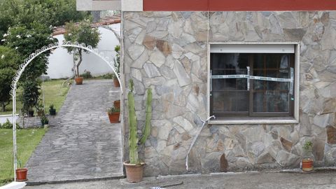 La Policía Científica buscó pistas en la casa de la víctima