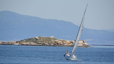 Salida de la Regata Congalsa desde el Club Náutico Deportivo de Ribeira