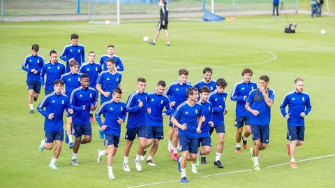 Los jugadores del Real Oviedo, en El Requexón