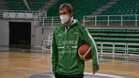 Armando Gómez trabajó en Cáceres con el primer equipo y con su filial de EBA