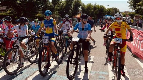 Iris Fernández subió al podio del nacional escolar de BTT (XCO)