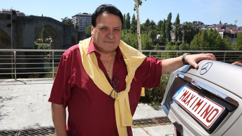 Maximino gustaba de exhibir su nombre en las matrículas de sus coches