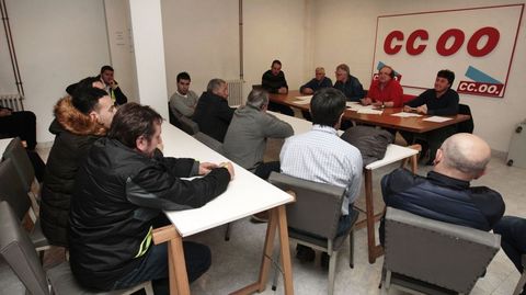 Imagen de archivo de una asamblea de trabajadores de FCC en la sede de CC.OO. en Monforte