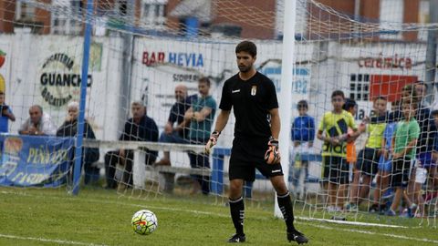 Gorka Magunazelaia, en un amistoso con el Real Oviedo