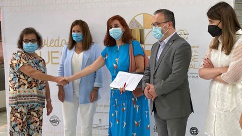 Firma del acuerdo de colaboracin entre el Mercado El Fontn y el International Cheese Festival