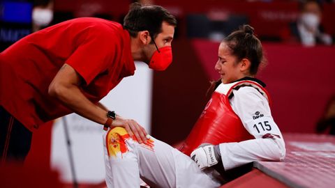 Las lágrimas de Adriana Cerezo tras caer en la final por solo un punto, tras recibir una patada al peto a cinco segundos del final