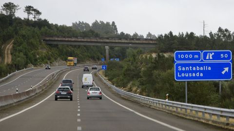 Vista de la AG-64 a su paso por el municipio de Vilalba