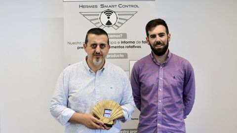 Xavier Barra, socio fundador de Hermes Smart Control, junto a Manuel Graña, director técnico de la empresa