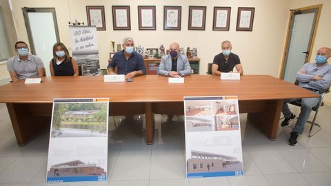 El presidente del Club Fluvial, Tito Valledor, y el presidente del GDR4, José Ángel Santos, estuvieron en la presentación.