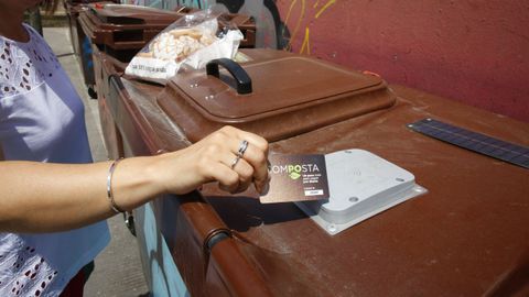 Sistema de llave electrónica para abrir los contenedores del plan Composta en Pontevedra