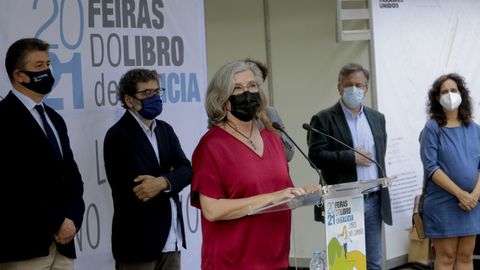 Maria Pousa, leyó el discurso de su hermano, el escritor y periodista Luís Pousa, pregonero de la 50 Feria del Libro de A Coruña