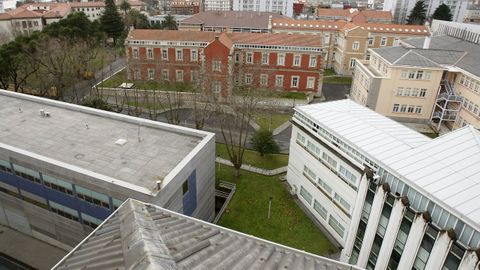 Ferrol. El campus de Esteiro es un ejemplo de reconversión de unas instalaciones que antes eran un hospital militar.