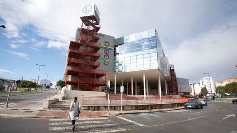 El centro comercial Abella está a la venta por 6 millones de euros, más impuestos