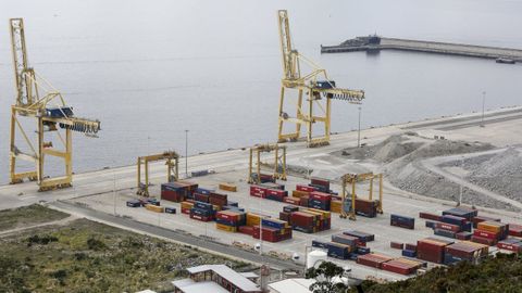 La terminal de contenedores basa su expansión en la conexión ferroviaria del puerto exterior