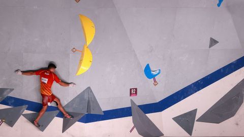 Durante la prueba de bouldering