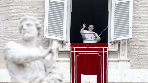 El papa Francisco, en una imagen de archivo, en la Plaza de San Pedro, en la ciudad del Vaticano