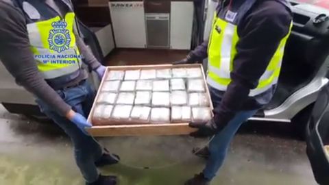Imagen de los alijos incautados por la Policía a los dos jubilados