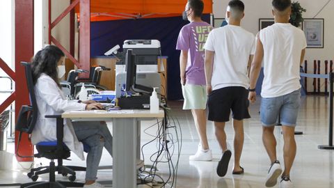 Vacunación de menores de 19 en FIMO