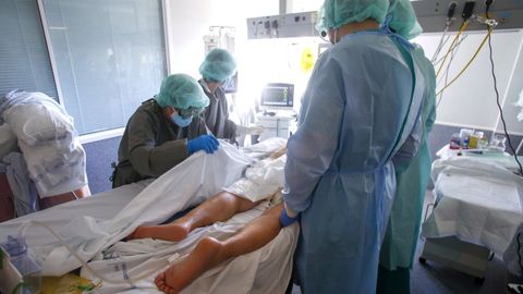 Imagen de archivo de la uci covid del hospital de Ferrol