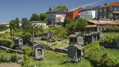 Hórreos en Fondevila, en Lobios