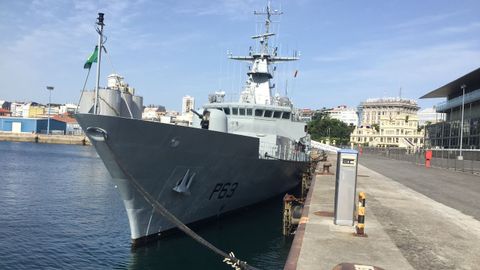 La patrullera militar William Butler Yeats, que hizo escala en A Coruña en el 2019, apresó a dos barcos gallegos en una semana, el Valle Fraga y al Punta Vixía.