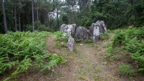 A Cova da Moura se encuentra en la parroquia de Argalo, en Noia