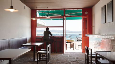 El interior del Bar do Porto que recuperó Chipperfield