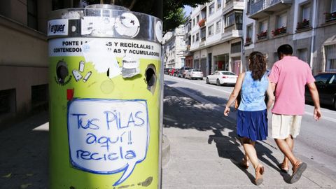 Un depósito de pilas situado en la Rúa Montevideo, en Lugo.