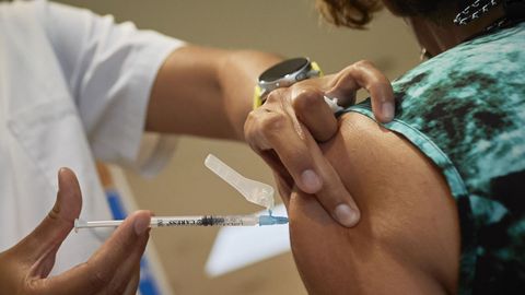 Vacunación en Expourense de personas que ya pasaron el covid