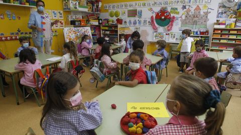 Primer día en el CEIP A Lomba (Anexo), en Vilagarcía