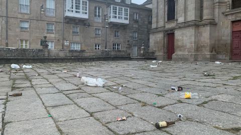 Estado en el que amaneció el entorno de la Catedral de Lugo