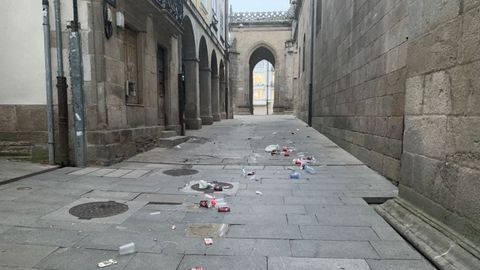 Estado en el que amaneció el entorno de la Catedral de Lugo