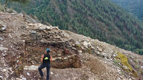 Una parte de los restos de la antigua fortificación que fueron puestos al descubierto en los últimos días