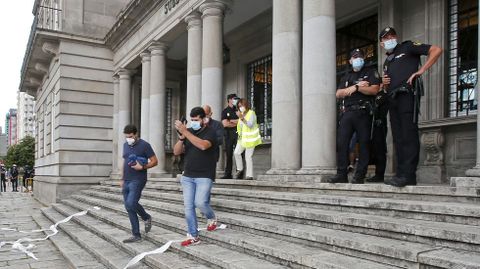 REUNIÓN DE LA MESA DE ENCE EN LA SUBDELEGACIÓN DEL GOBIERNO.