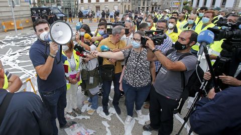 REUNIÓN DE LA MESA DE ENCE EN LA SUBDELEGACIÓN DEL GOBIERNO.