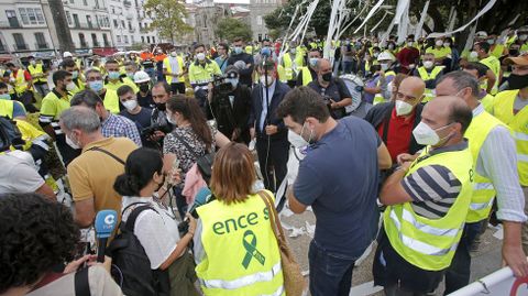 REUNIÓN DE LA MESA DE ENCE EN LA SUBDELEGACIÓN DEL GOBIERNO.