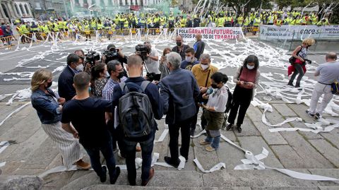 REUNIÓN DE LA MESA DE ENCE EN LA SUBDELEGACIÓN DEL GOBIERNO.