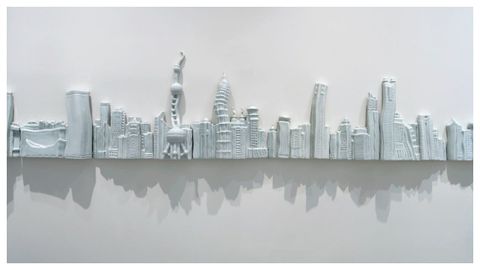 «Sombras en el agua» (2002-2003), obra en porcelana de Liu Jianhua.