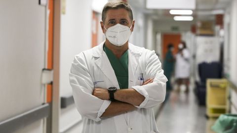 El jefe del servicio de Anestesia Francisco Castro Seoane