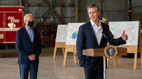 Biden viajó el lunes a California para apoyar al gobernador demócrata Gavin Newsom.