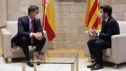 El presidente del Gobierno, Pedro Sánchez, y el de la Generalitat, Pere Aragonès, este miércoles en Barcelona