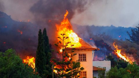 Incendios provocados por la erupción del volcán en La Palma