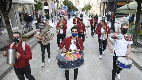 Charanga en las fiestas de As Dores de Lalín.