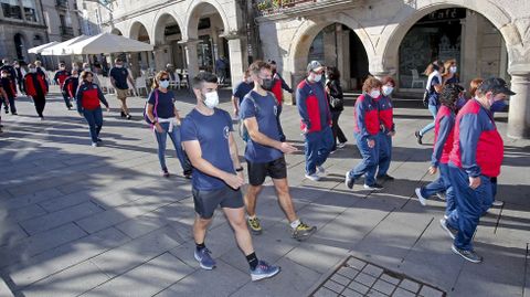 SALIDA DE LA CAMINATA “PROTEGEMOS LOS CAMINOS”, CON REPRESENTANTES DE LA POLICÍA NACIONAL Y DE LA ASOCIACIÓN DE DISCAPACITADOS INTEÑECTUALES VIRGEN DE LA O-MENDEZ NUÑEZ