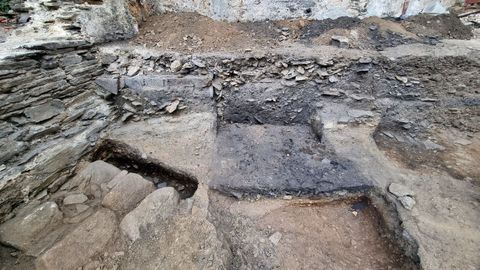 Parte de los restos que han salido a la luz