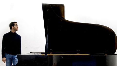 Juan Pérez Floristán, el ganador del «Óscar del piano», ofrecerá un concierto este domingo en Ferrol.