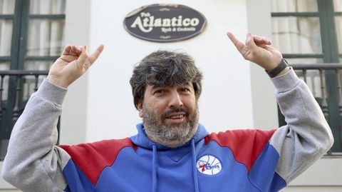 Pepo Suevos visita esta noche Carballo